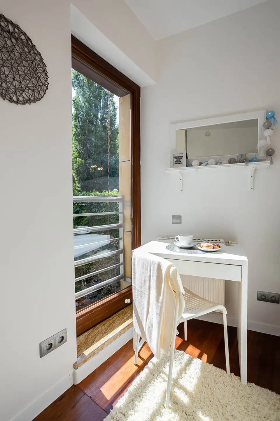 room in Mokotów 3