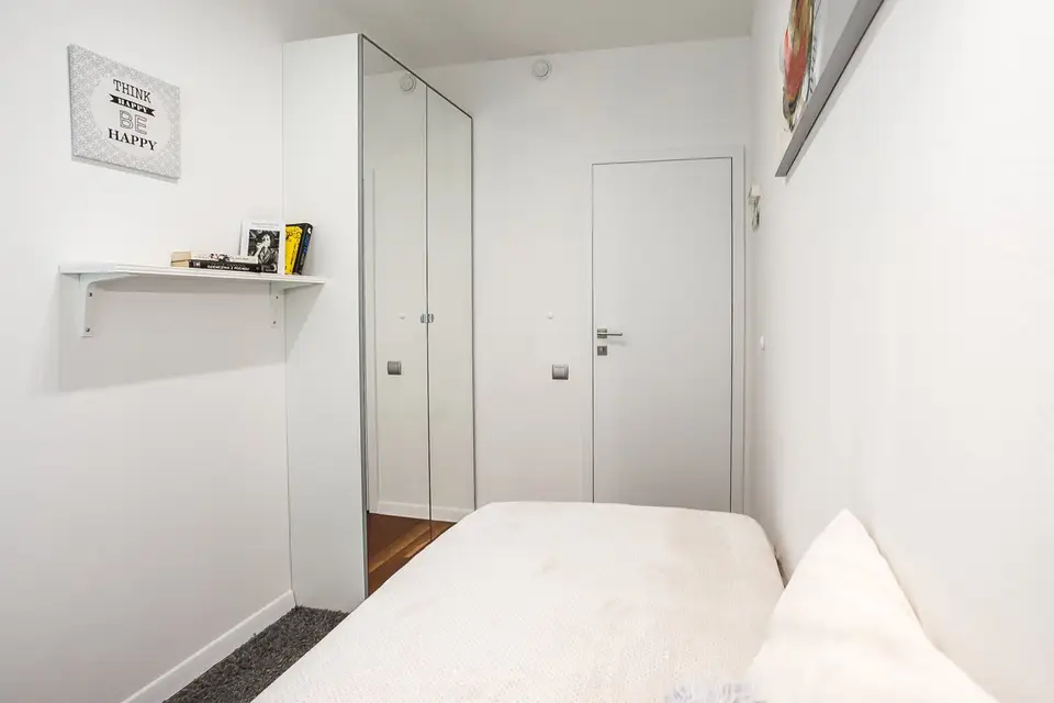room in Mokotów 6