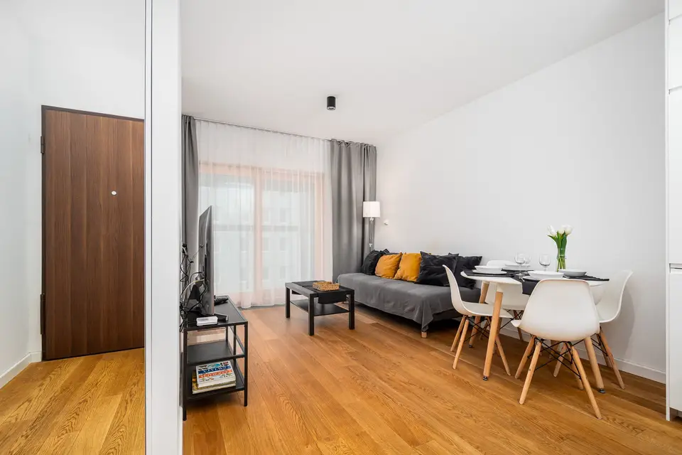 flat in Wola 3