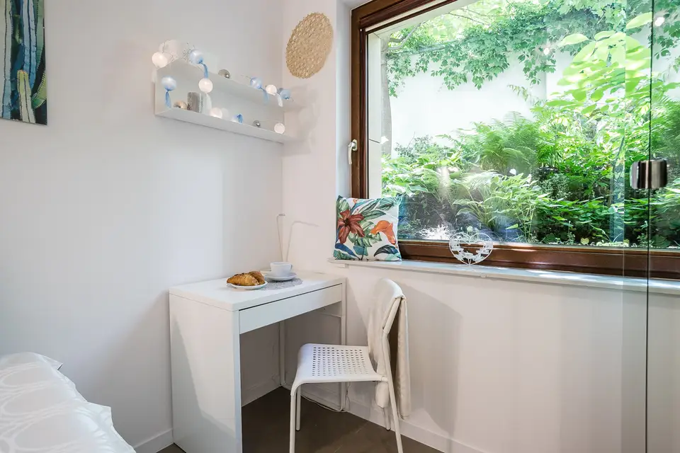room in Mokotów 2