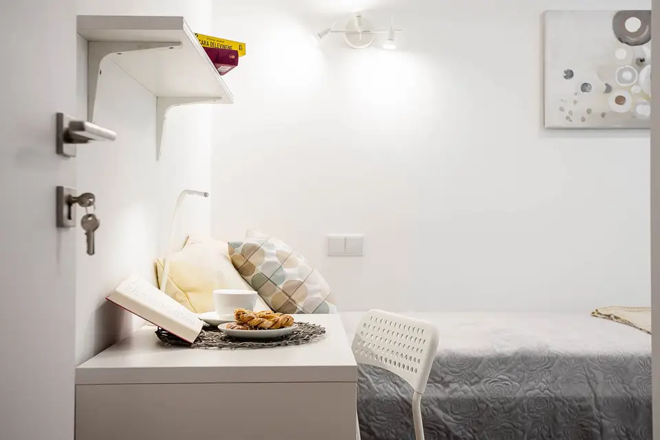 room in Mokotów 6